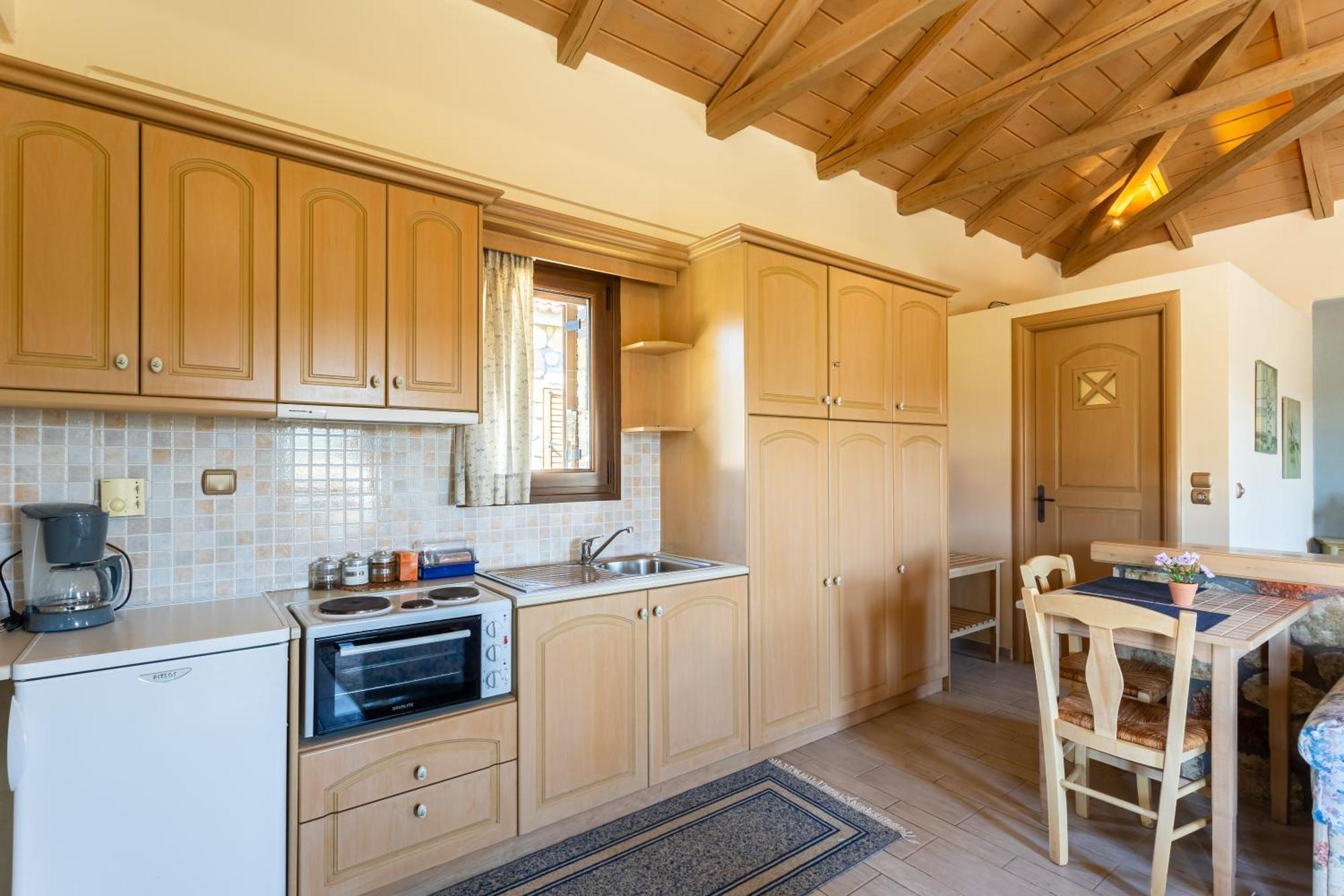 Pleiades Studios All Season Gems - Korinthos Stone Retreats Kalianoi Buitenkant foto