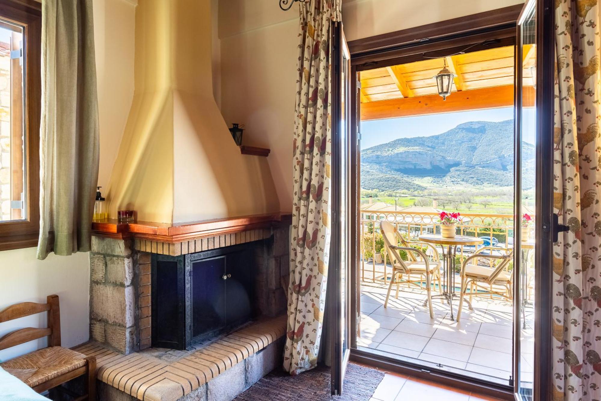 Pleiades Studios All Season Gems - Korinthos Stone Retreats Kalianoi Buitenkant foto