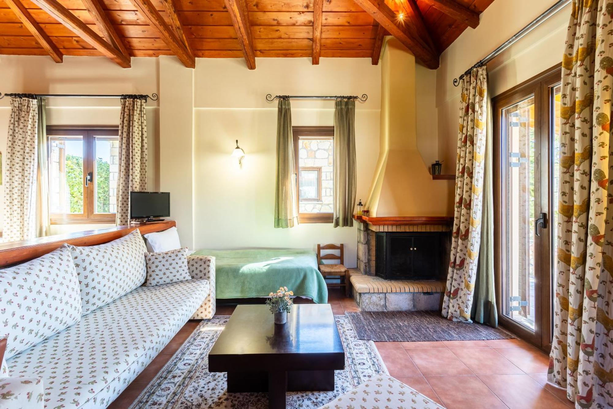 Pleiades Studios All Season Gems - Korinthos Stone Retreats Kalianoi Buitenkant foto